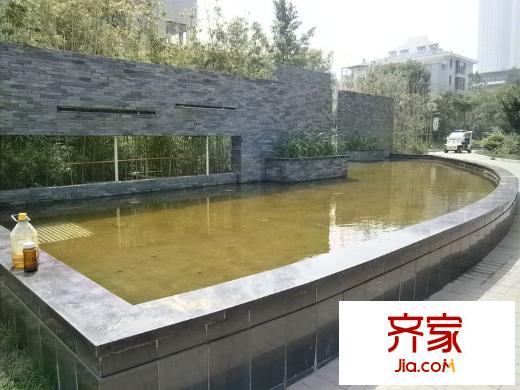 歷山名郡外景圖 