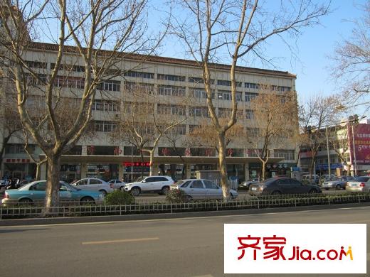 南益名泉春曉北行約100米客運(yùn)中心