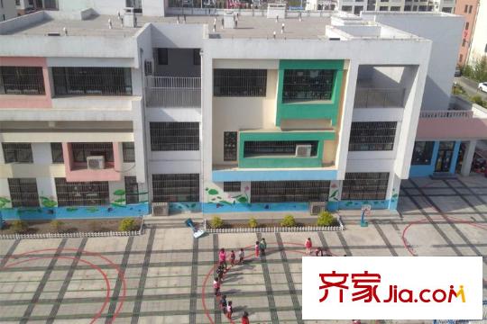 溫泉郡社區(qū)幼兒園