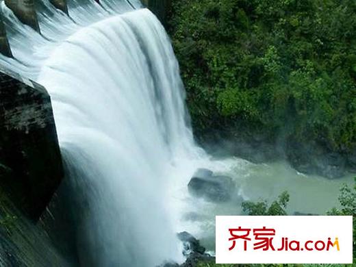 重汽蝶泉灣周邊太平山瀑布
