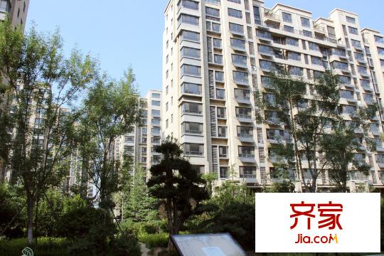 彩虹湖小區(qū)樓座實(shí)景（2015-9-7）