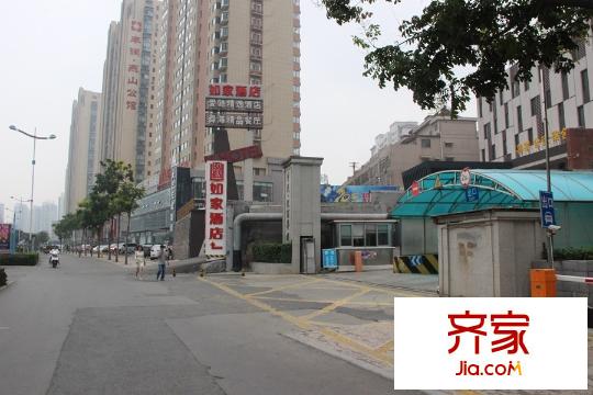 燕山公館樓座沿街（2015-9-28）