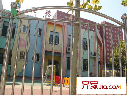 山景?明珠MOMA社區(qū)內(nèi)明珠幼兒園