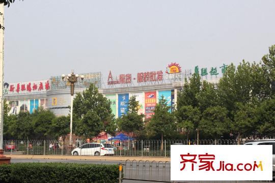 天朗蔚藍(lán)城周邊濟(jì)兗路165號(hào)華聯(lián)超市世購(gòu)店