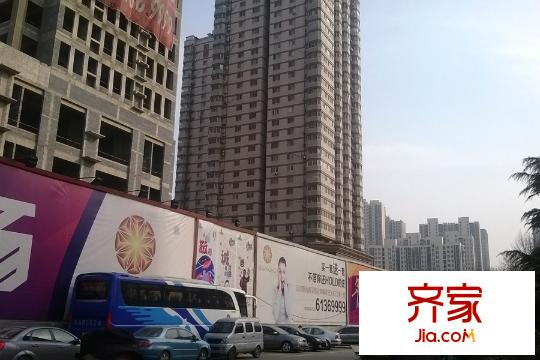 和信SOHO圍擋（2015-3-16）