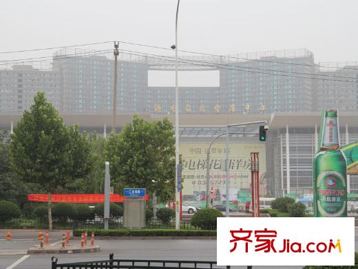 丁豪廣場(chǎng)周邊濟(jì)南國(guó)際會(huì)展中心
