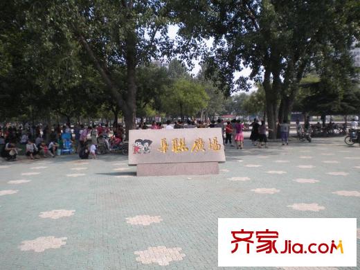 安泰誠(chéng)品華聯(lián)廣場(chǎng)