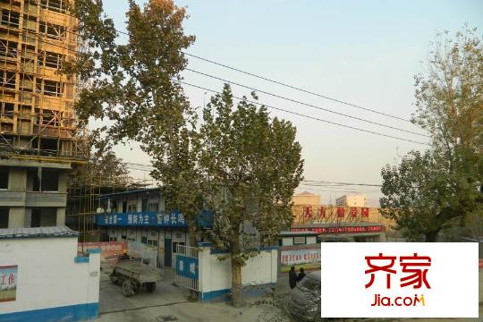 怡景園工程進(jìn)度實(shí)景（2014-11-17）
