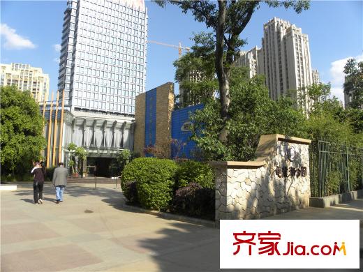 濱江俊園周邊配套--龜龍湖公園