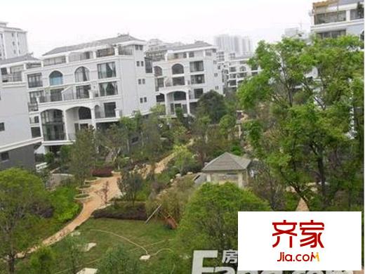 金江小區(qū)別墅外景圖  