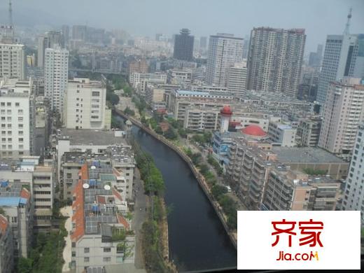 鴻城廣場(chǎng)外景圖 
