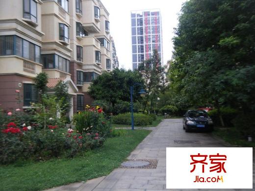江東花城外景圖 