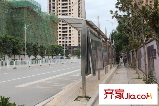 興港瓏灣周邊配套 公交