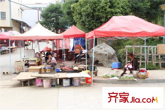 溪麓南郡周邊配套 菜市場