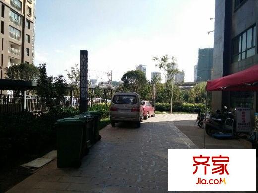 溪畔麗景外景圖 