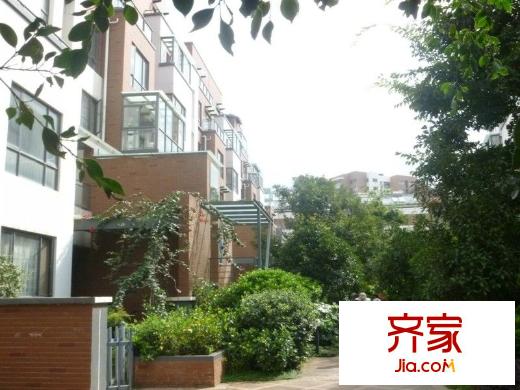彼岸外景圖 