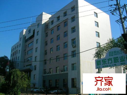 女子監(jiān)獄家屬樓外景圖 