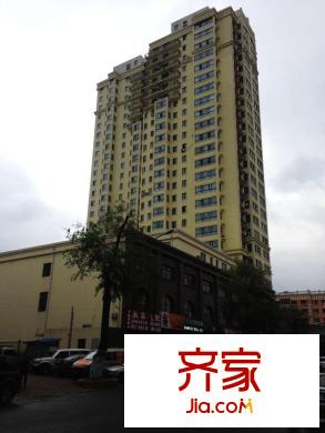 金豐優(yōu)豪斯小區(qū)外景圖高層遠(yuǎn)景拍攝（2014.05.14）