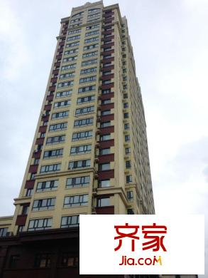 金豐優(yōu)豪斯小區(qū)實(shí)景圖高層仰視圖（2014.05.14）