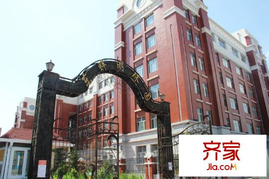 漢城國際外景圖小區(qū)門口實(shí)景圖（2012-6-12）