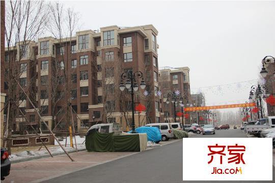 華遠龍灣實景圖項目院區(qū)多層（2015-02-15）