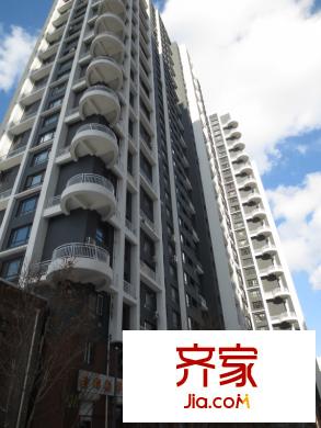 富達(dá)藍(lán)山實(shí)景圖臨街樓體近景（2013-04-27）
