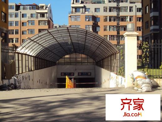 水木蘭亭實(shí)景圖小區(qū)車庫（2012.8.31）