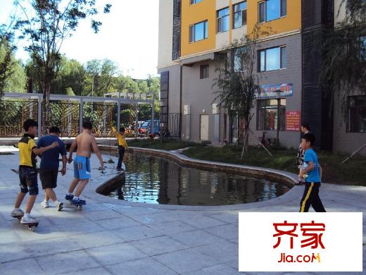 水木蘭亭實(shí)景圖小區(qū)內(nèi)部（2012.8.31）