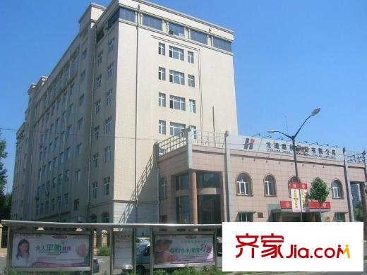 嵩山國(guó)際配套圖項(xiàng)目對(duì)面 龍建路橋公司（2010.7.15）