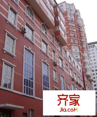 龍?chǎng)渭覉@外景圖 