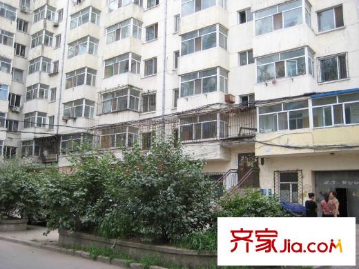 春江家園二期配套圖對面家屬樓（2010.8.3）