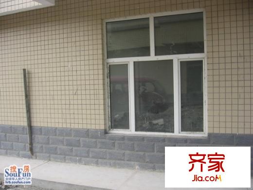 維也納河畔新城外景圖 