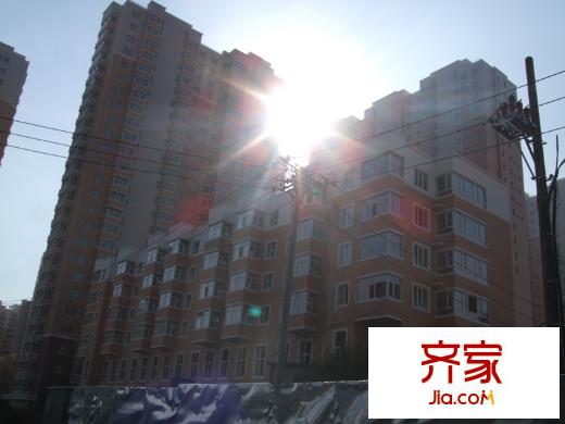 中北春城二期外景圖高層西立面（2010.10.19）