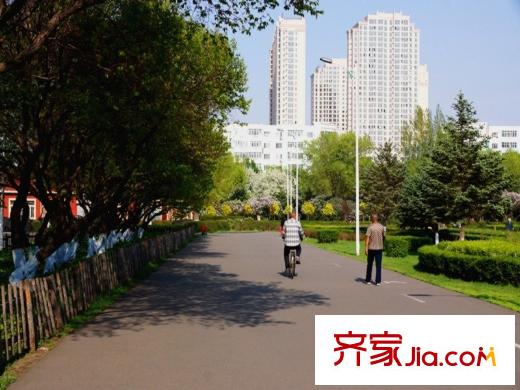 遠(yuǎn)大中央公園配套圖周邊古梨園景觀