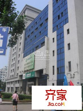 傲城國(guó)際外景圖旁邊網(wǎng)通公司