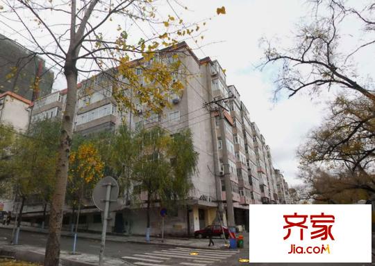 鐵嶺校區(qū)房外景圖 