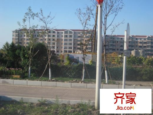 名流新城外景圖現(xiàn)房實景圖（2010.9.12）