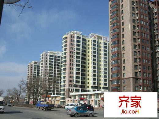西典家園外景圖項目進展實景（2011.4.2）