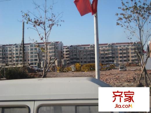 名流新城外景圖北外立面實景圖（2010.9.12）
