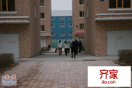 名流新城實(shí)景圖小區(qū)內(nèi)部