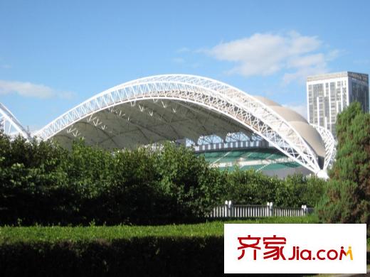 金色萊茵配套圖對面的會展中心（2010.9.15）