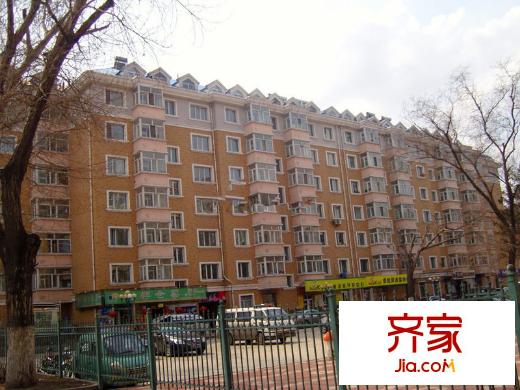 中北春城外景圖一期