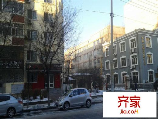 嵩山小區(qū)外景圖