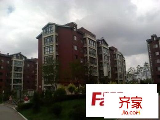 南郡新城外景圖 