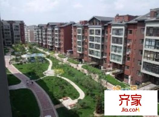 南郡新城外景圖 