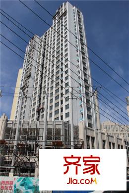 深藍(lán)杰座住宅1號(hào)樓仰拍圖（2015-10-21）