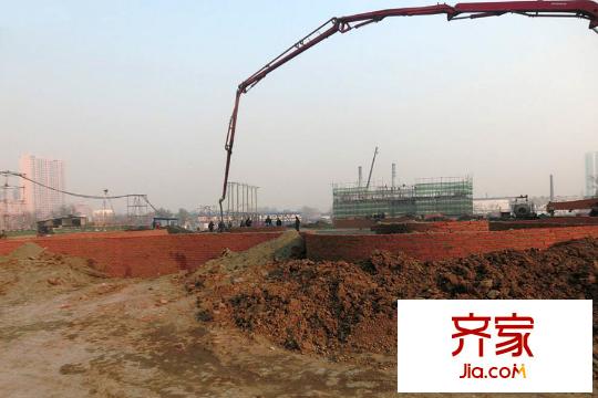 龍躍?金水灣3000米會所與主景觀軸在建2015-11-4