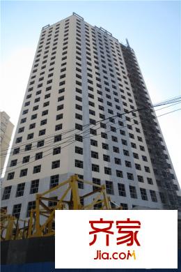 聚仁天地項目仰拍(2015-06-02)