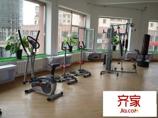 什河麗景項(xiàng)目健身房（2013-08-06）
