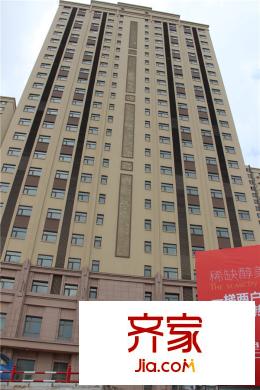 紅星城項目近景仰拍(2015-06-02)